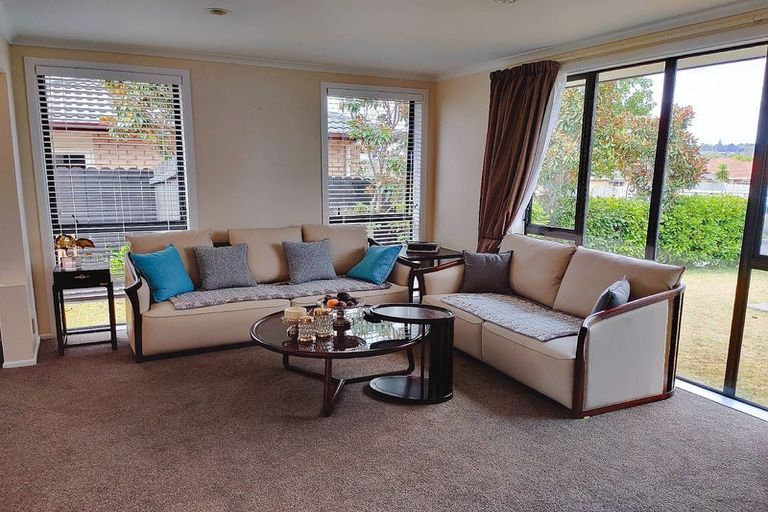 Photo of property in 19 Corrofin Drive, East Tamaki, Auckland, 2013