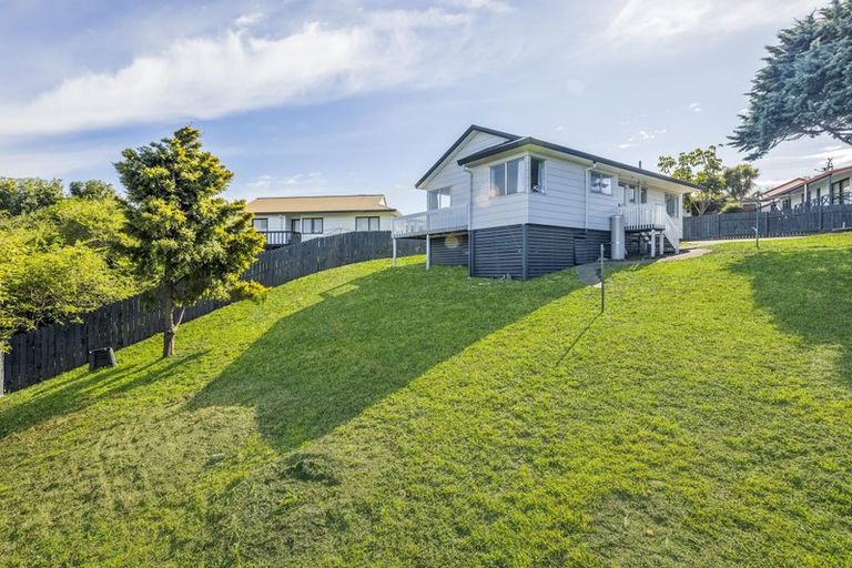 Photo of property in 15 Crail Court, Totara Heights, Auckland, 2105