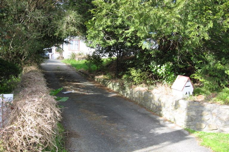 Photo of property in 43 Peel Place, Wainuiomata, Lower Hutt, 5014