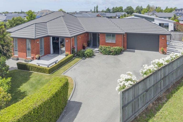 Photo of property in 7 Pimlico Place, Rangiora, 7400