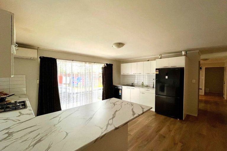 Photo of property in 1/94 Great South Road, Manurewa, Auckland, 2102