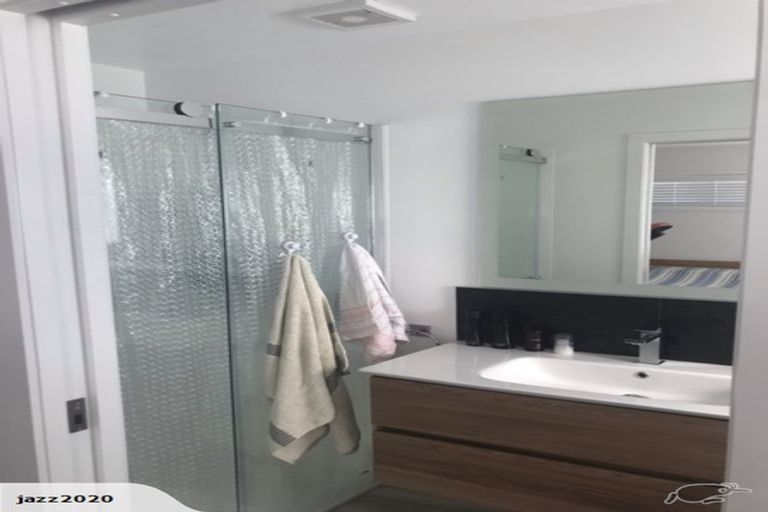 Photo of property in 19 Pacific View, Whitby, Porirua, 5024