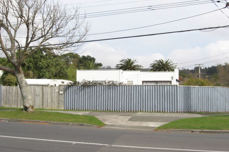 Photo of property in 40 Glen Road, Stokes Valley, Lower Hutt, 5019