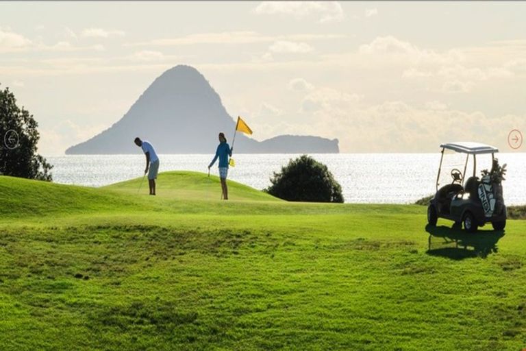 Photo of property in 10 Farnworth Crescent, Whakatane, 3120