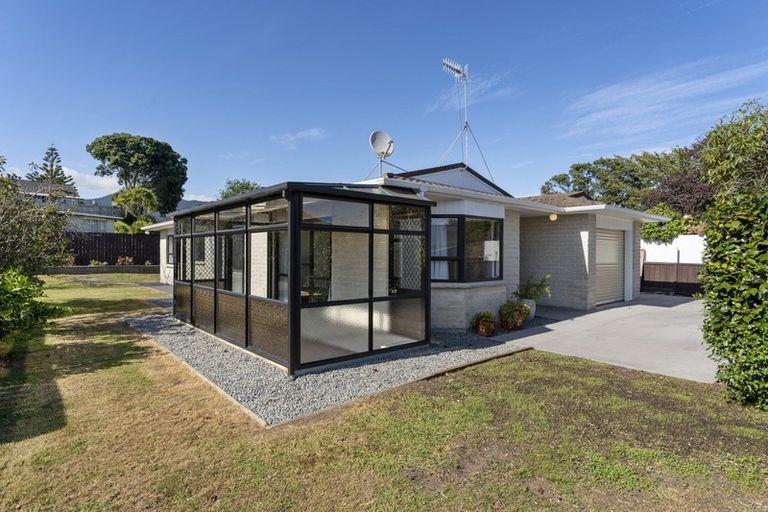 Photo of property in 6a Warrimoo Street, Paraparaumu, 5032