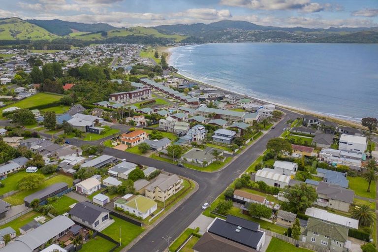 Photo of property in 8 Eyre Street, Whitianga, 3510