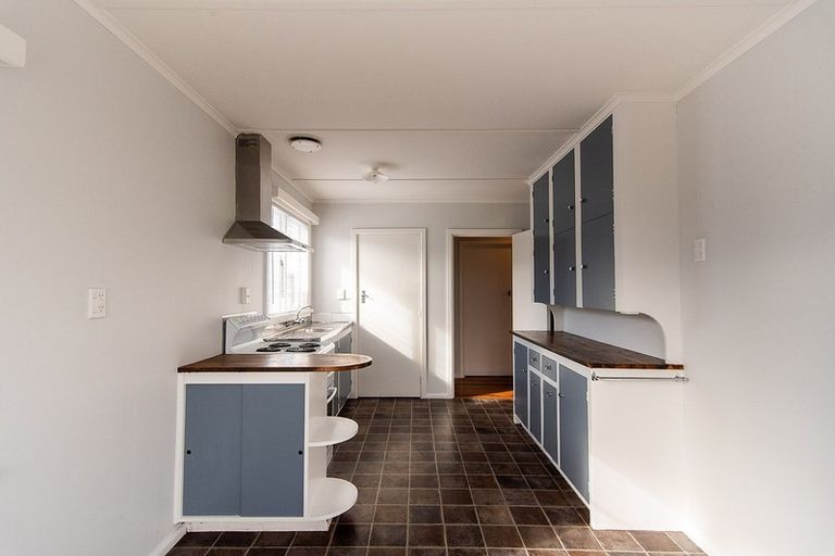 Photo of property in 8 Hillary Crescent, Maraenui, Napier, 4110