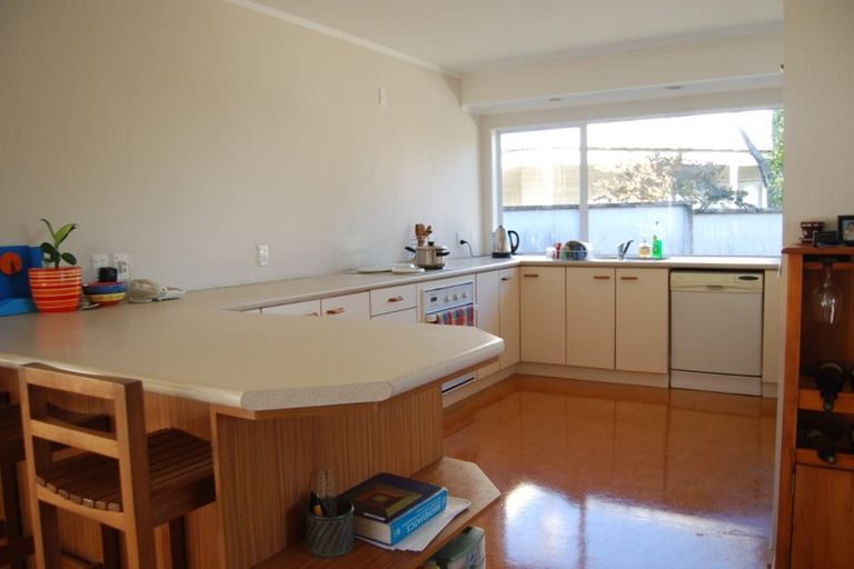 Photo of property in 58 Wairere Road, The Gardens, Auckland, 2105