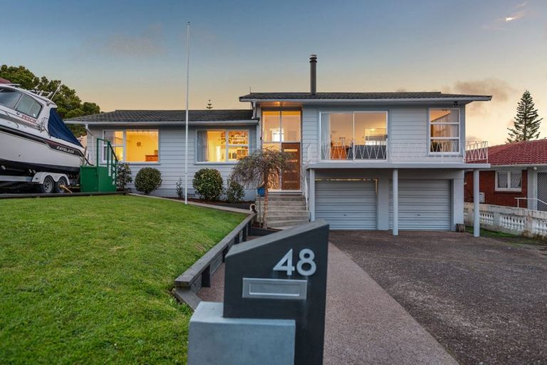 Photo of property in 48 Marlborough Avenue, Glenfield, Auckland, 0629