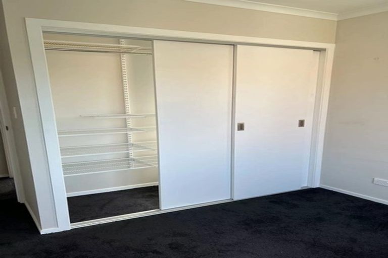 Photo of property in Tuscany Towers, 92/1 Ambrico Place, New Lynn, Auckland, 0600