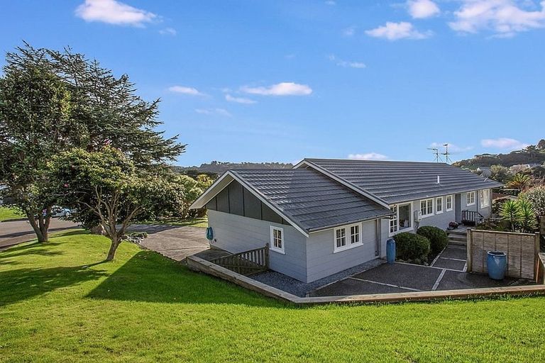 Photo of property in 23 Hicks Close, Whitby, Porirua, 5024