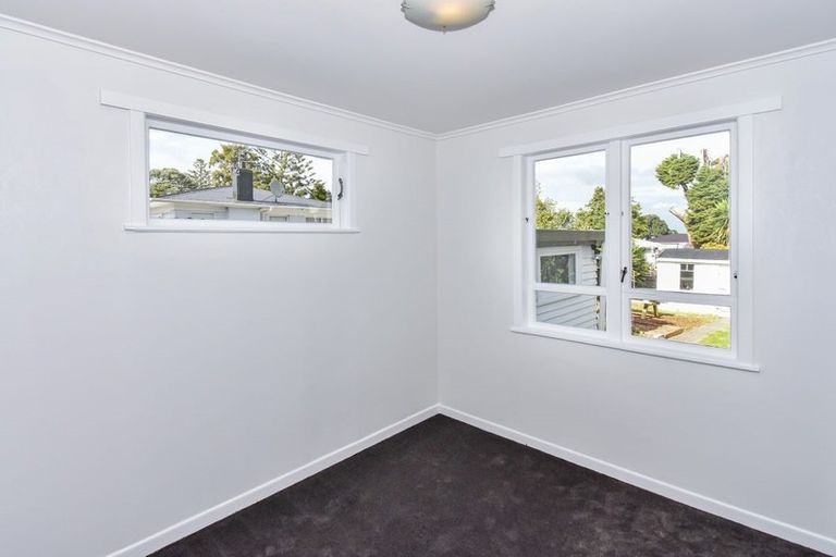 Photo of property in 28 Tampin Road, Hillpark, Auckland, 2102