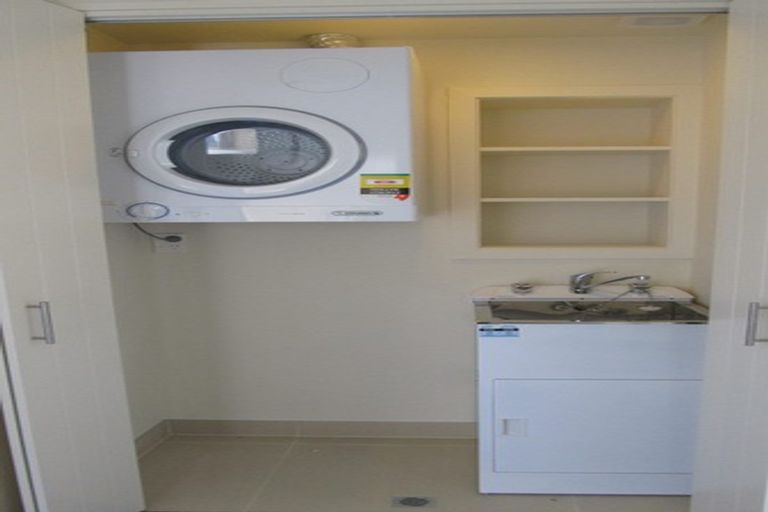 Photo of property in 9d Linden Avenue, Tawa, Wellington, 5028