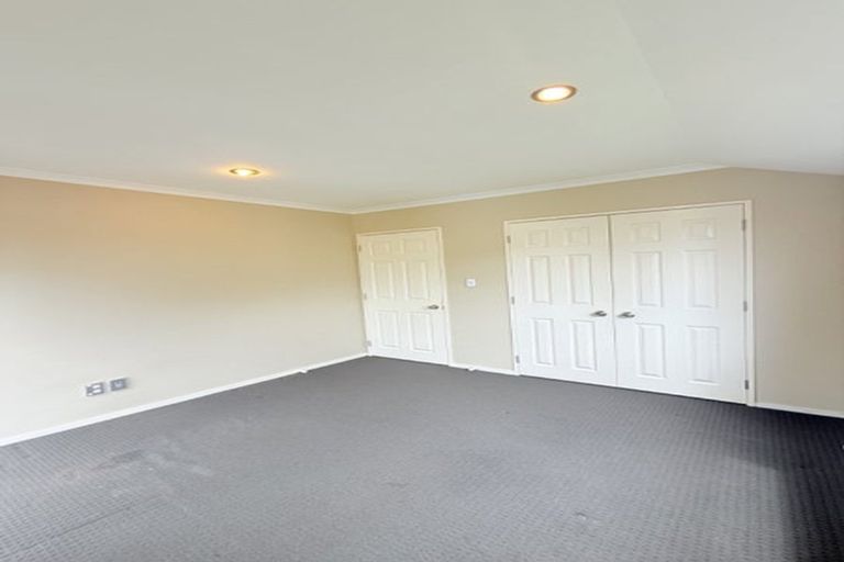 Photo of property in 2 Tavua Lane, Ranui, Auckland, 0612