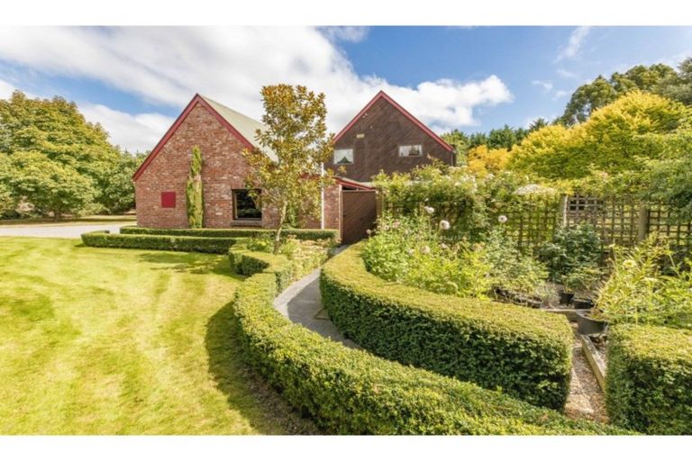 Photo of property in 1118 Tram Road, Swannanoa, Kaiapoi, 7692