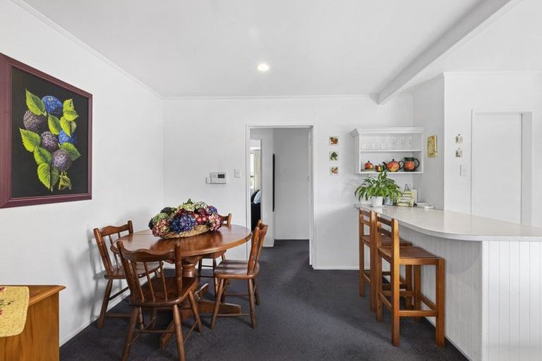 Photo of property in 1b Cherry Place, Waiuku, 2123