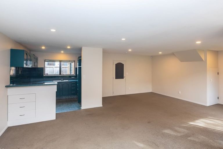 Photo of property in 2/455 Barbadoes Street, Edgeware, Christchurch, 8013