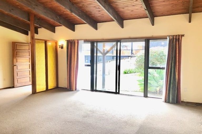 Photo of property in 1/789 Beach Road, Browns Bay, Auckland, 0630