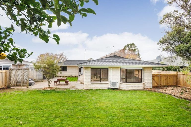 Photo of property in 130 John F Kennedy Drive, Milson, Palmerston North, 4414