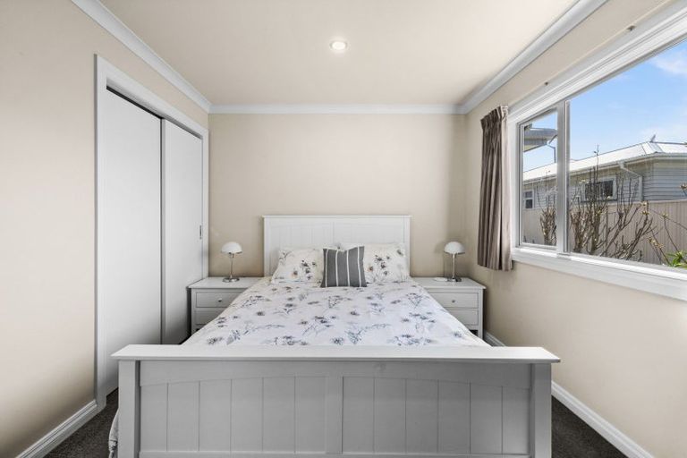 Photo of property in 101a Taradale Road, Onekawa, Napier, 4110