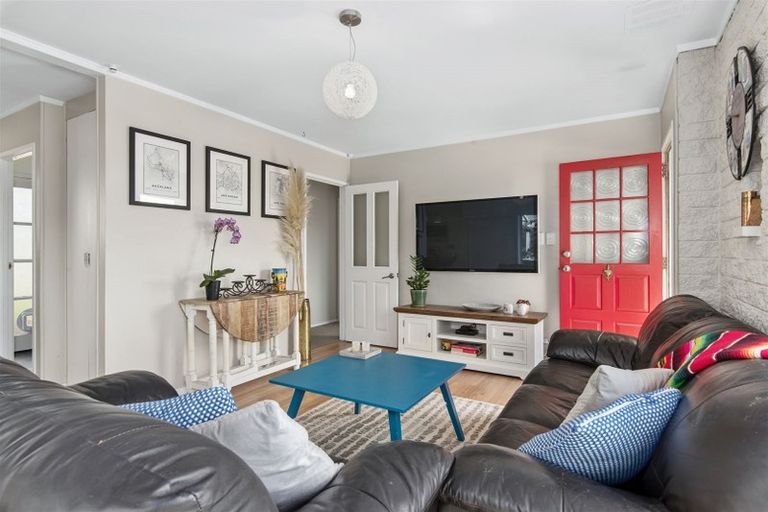 Photo of property in 2/24 Stredwick Drive, Torbay, Auckland, 0630