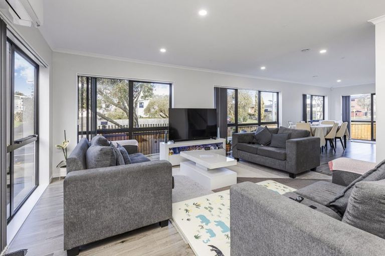 Photo of property in 145 Wordsworth Road, Manurewa, Auckland, 2102