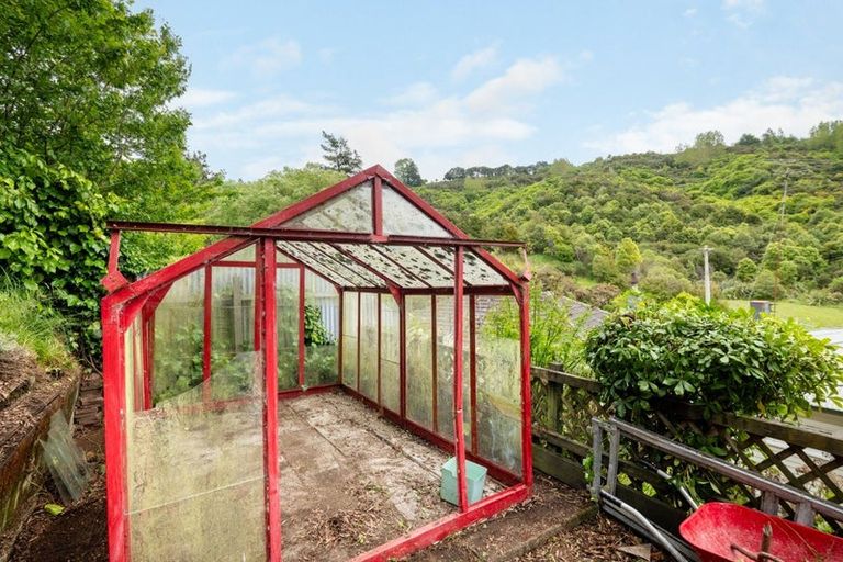 Photo of property in 135 Emano Street, Toi Toi, Nelson, 7010