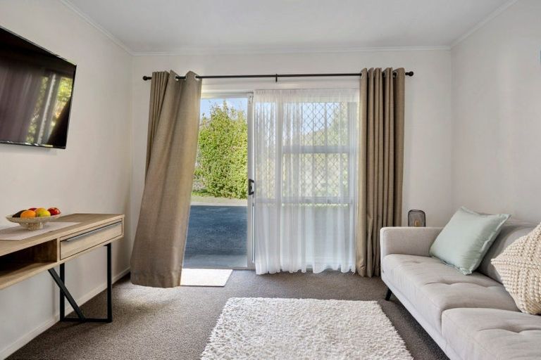 Photo of property in 10a Turama Road, Fairy Springs, Rotorua, 3015