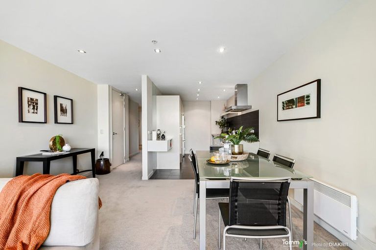Photo of property in Portal Apartments, 7b/42 Cable Street, Te Aro, Wellington, 6011