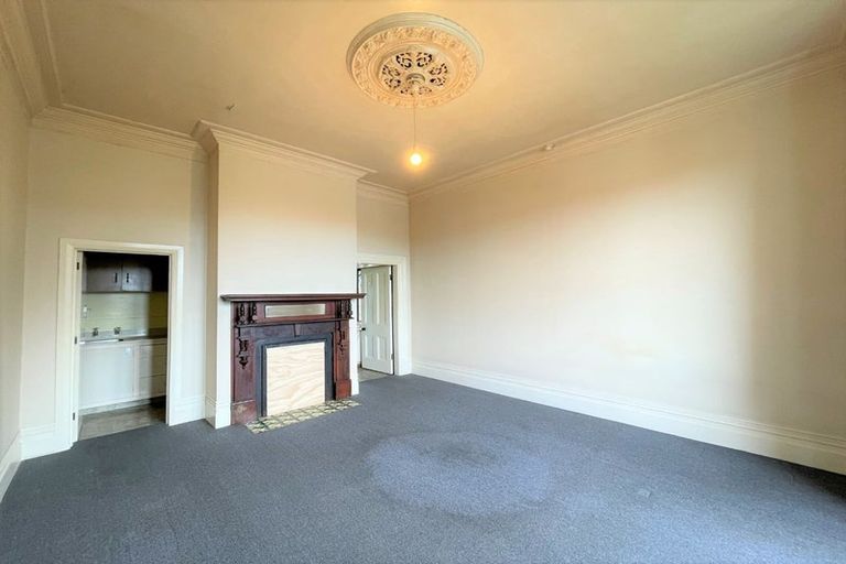 Photo of property in 1 Phillips Street, Kensington, Dunedin, 9011