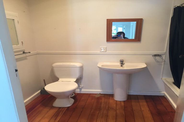 Photo of property in 127b Williams Street, Cambridge, 3434
