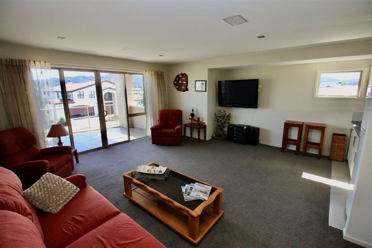 Photo of property in 22 Aquila Drive, Whitianga, 3510