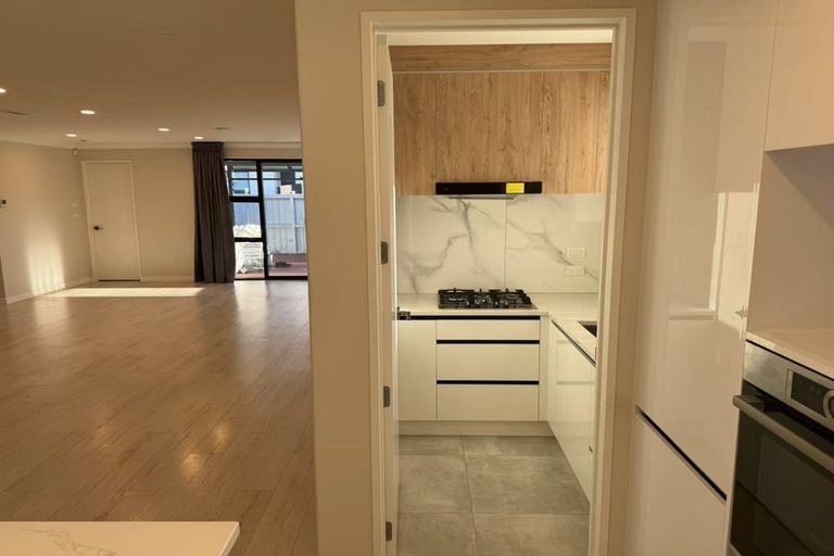 Photo of property in 1 Sager Midgley Road, Hobsonville, Auckland, 0616