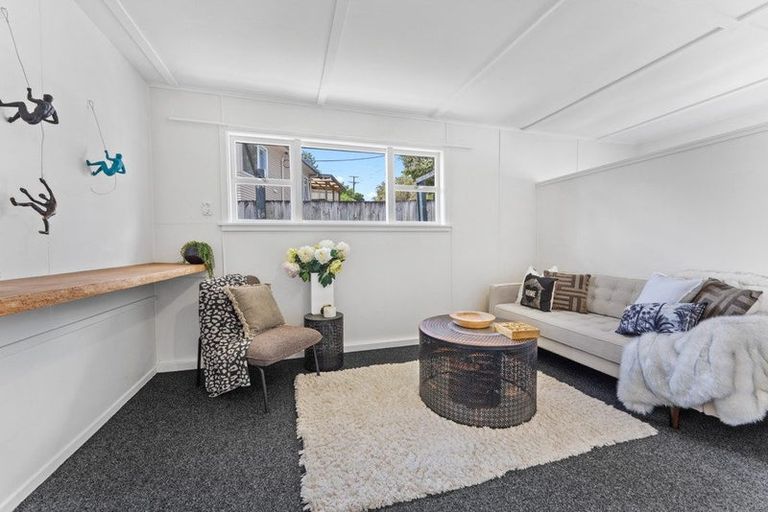 Photo of property in 1886 State Highway 1, Kaiwaka, 0573