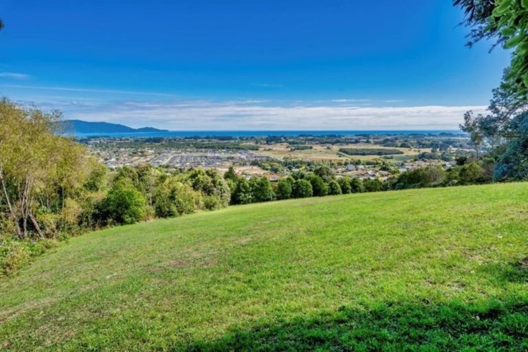 Photo of property in 53e Kotare Street, Waikanae, 5036