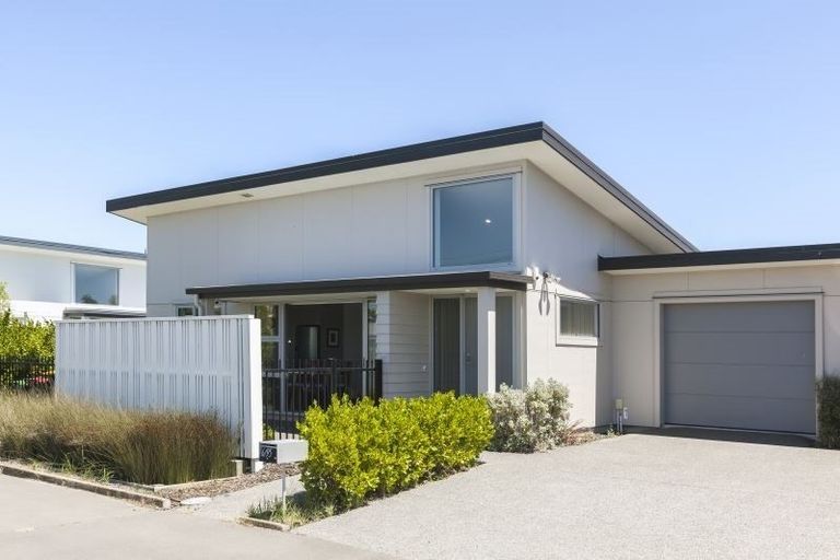 Photo of property in 6/95 Packe Street, Edgeware, Christchurch, 8013