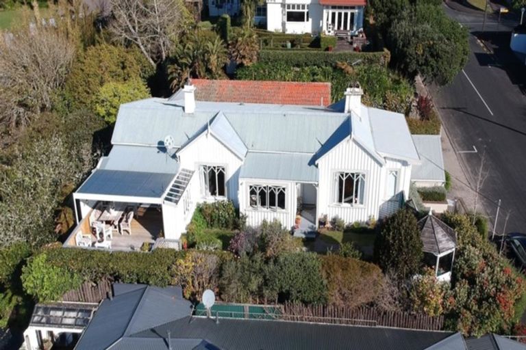 Photo of property in 85 Gover Street, New Plymouth, 4310