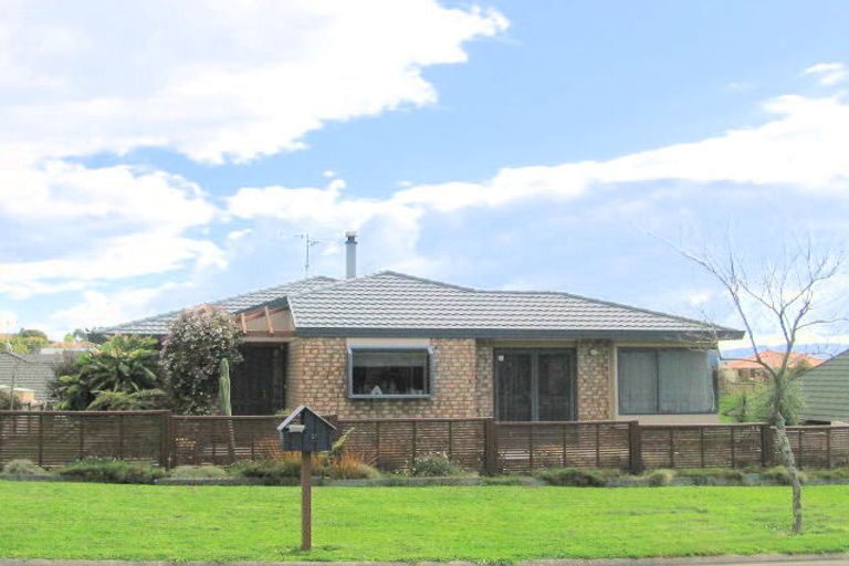 Photo of property in 5 Revell Drive, Ohauiti, Tauranga, 3112