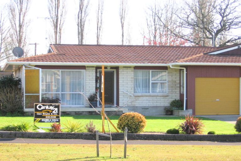 Photo of property in 27a Lewis Street, Glenview, Hamilton, 3206