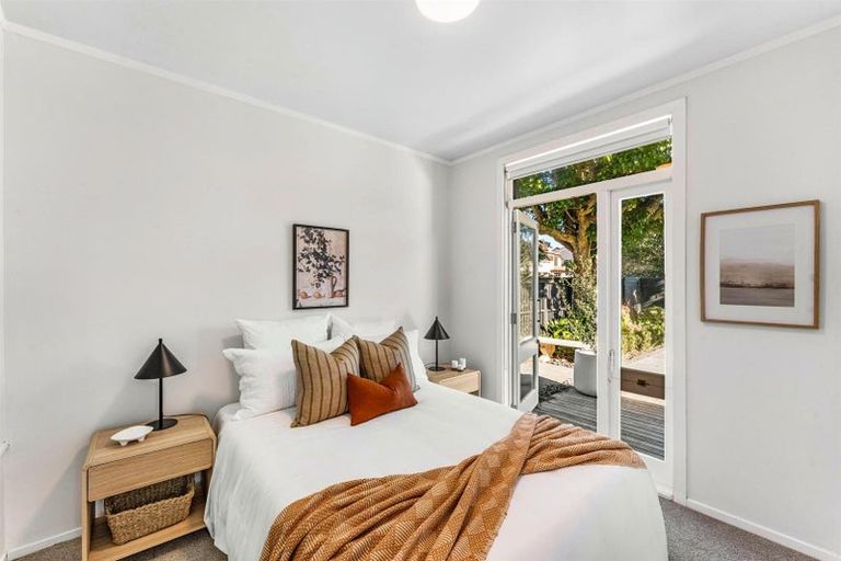 Photo of property in 1/19 Saltburn Road, Milford, Auckland, 0620