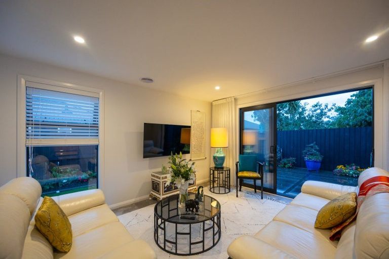 Photo of property in 9 Samuel Place, Terrace End, Palmerston North, 4410