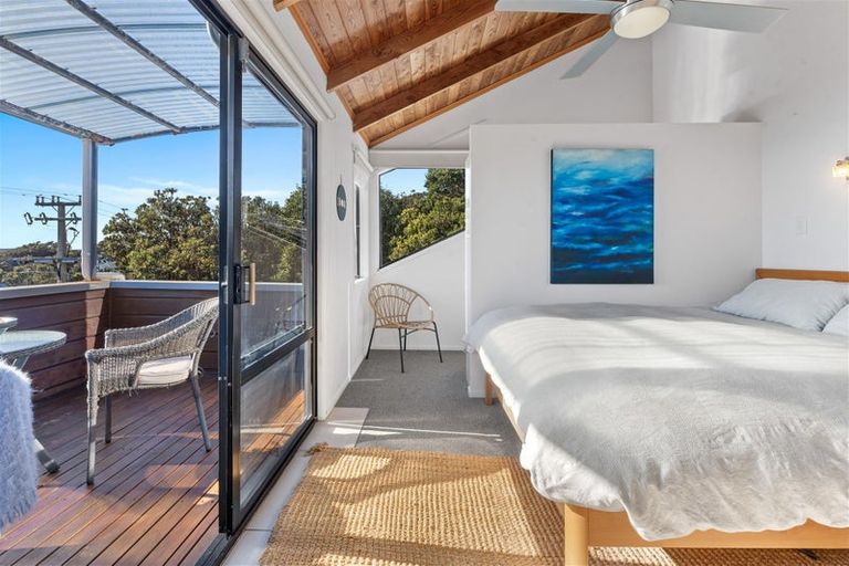 Photo of property in 78 Waitea Road, Muriwai, Waimauku, 0881