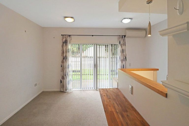 Photo of property in Monterey Apartments, 11/232 Middleton Road, Glenside, Wellington, 6037