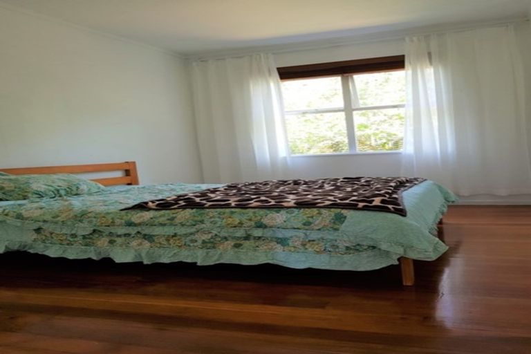 Photo of property in 51a Mellons Bay Road, Mellons Bay, Auckland, 2014