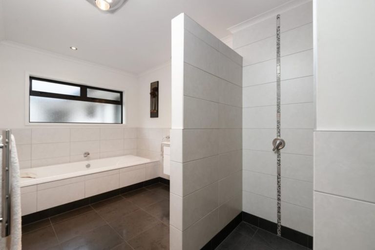 Photo of property in 29 Riverstone Drive, Welcome Bay, Tauranga, 3112