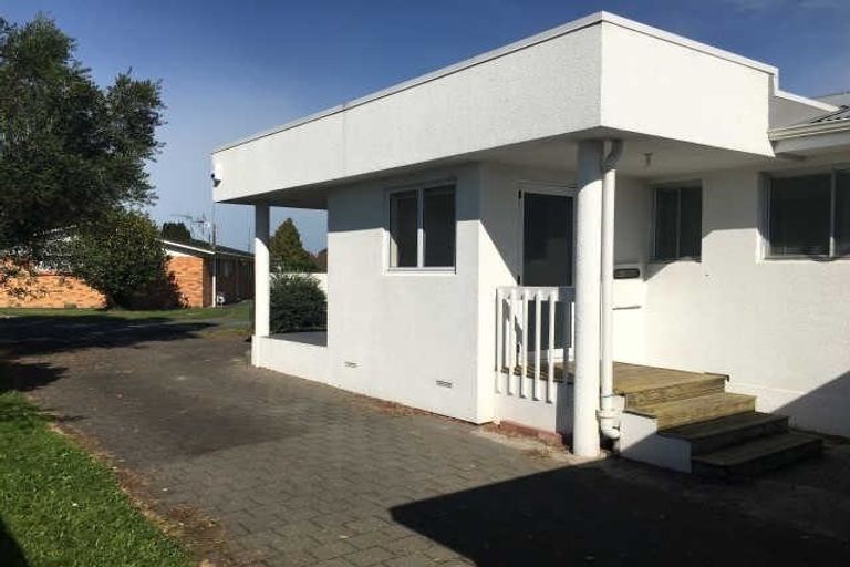 Photo of property in 52 Berkley Avenue, Hillcrest, Hamilton, 3216