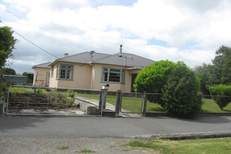 Photo of property in 17 Victoria Street, Pahiatua, 4910