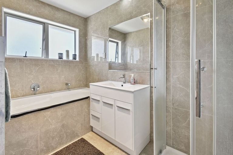 Photo of property in 89 Naylors Drive, Mangere, Auckland, 2022