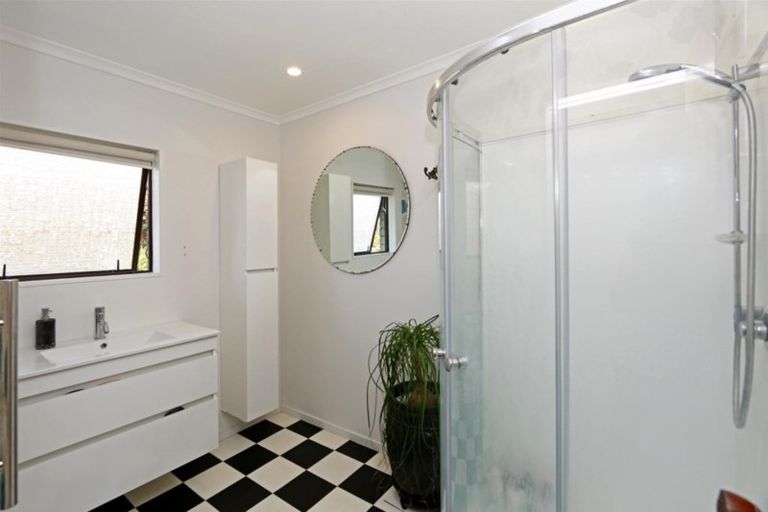 Photo of property in 8a Birdwood Avenue, Moturoa, New Plymouth, 4310