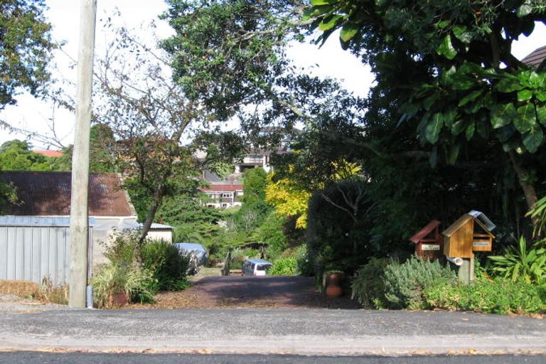 Photo of property in 89a Hebron Road, Waiake, Auckland, 0630